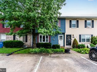 1145 Pheasant Dr N, Carlisle, PA 17013