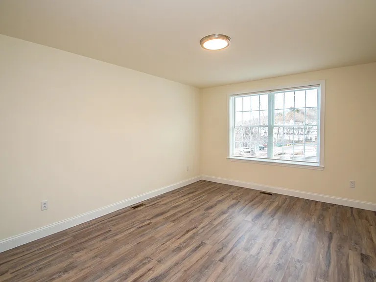 38 Alpine Place Dr #210 — Photo 11