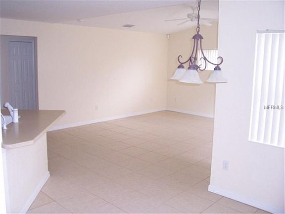 4th image of 4438 Wooley Ave