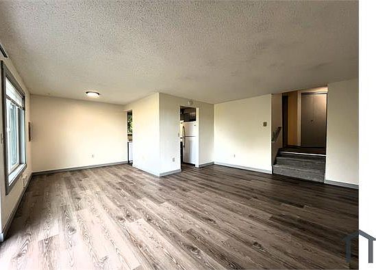 1st image of 108 Kensington Ave S #6