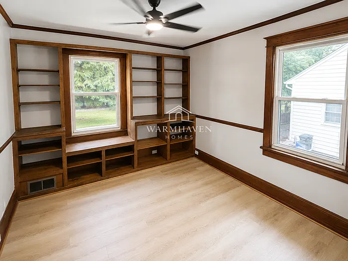 1826 Hillside Ter — Photo 10