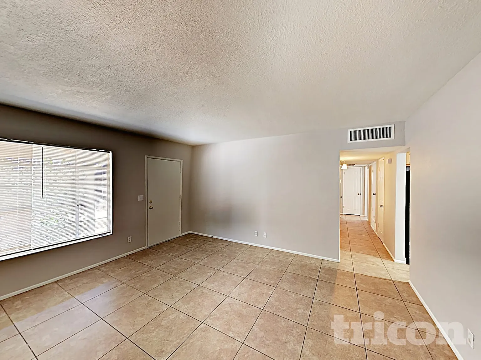667 W Ivanhoe Street Chandler AZ — Photo 3