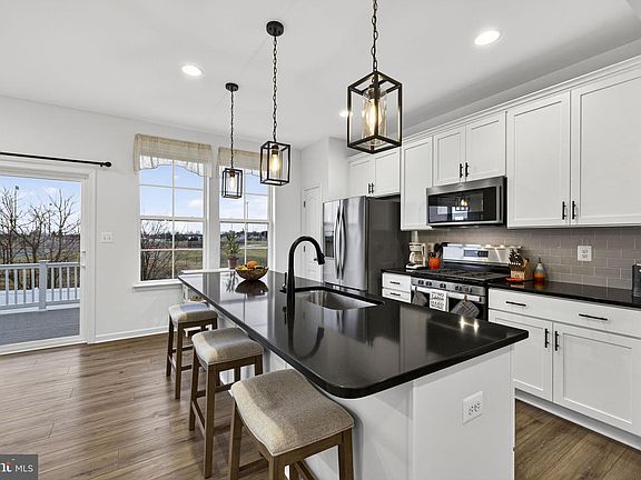 2nd image of 101 Union Ridge Dr