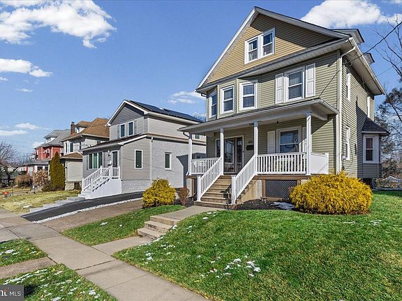 2nd image of 325 Sloan Ave