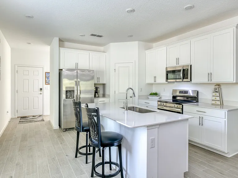 986 Arcadian Lakes Blvd — Photo 8