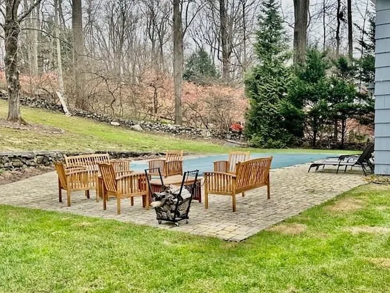 71 High Point Rd — Photo 32