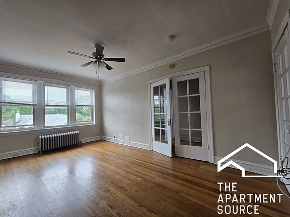 2nd image of 4109 N Sacramento Ave #3