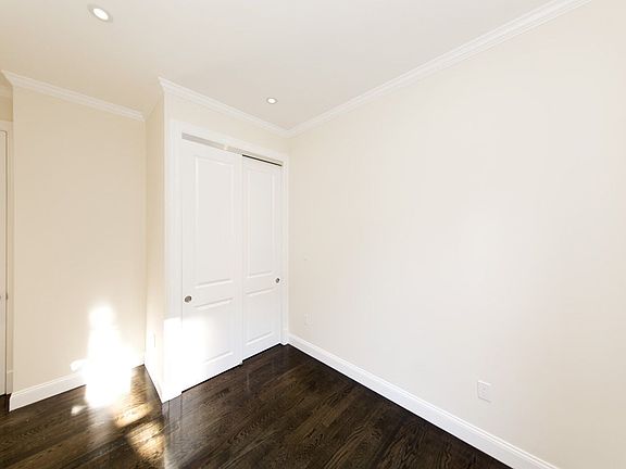 5th image of 1379 Lexington Ave #2C