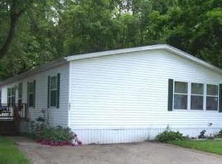 301 Cambridge Dr, Dimondale, MI 48821