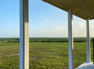 188 Quail Dr, George West, TX 78022
