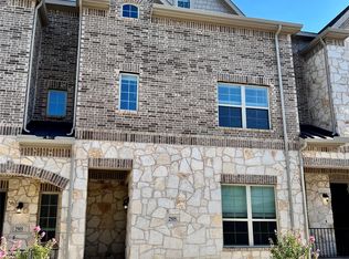 2909 Troutt Dr, Carrollton, TX 75010