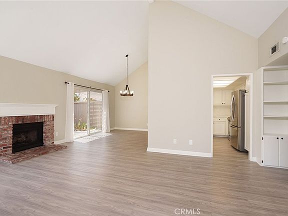 2nd image of 1934 Suntree Ln #B