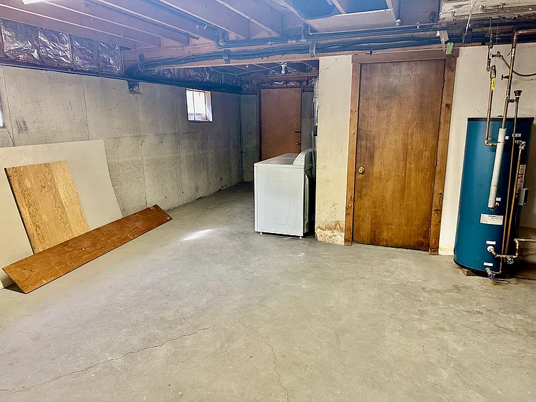 32 Forest St #A — Photo 9