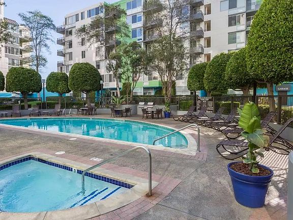 5th image of 170 Hawthorne St APT 2405