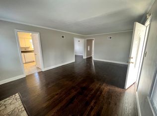 9508 E 64th St, Raytown, MO 64133