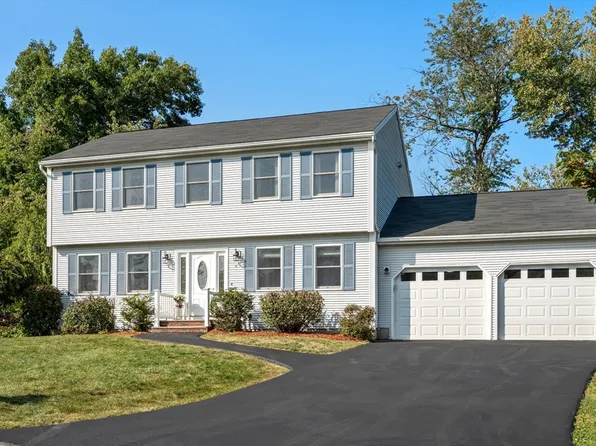 4 Celia Cir, Methuen, MA 01844