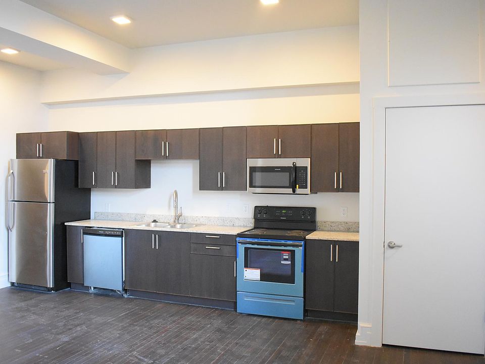 1st image of 800 Broadway APT 205