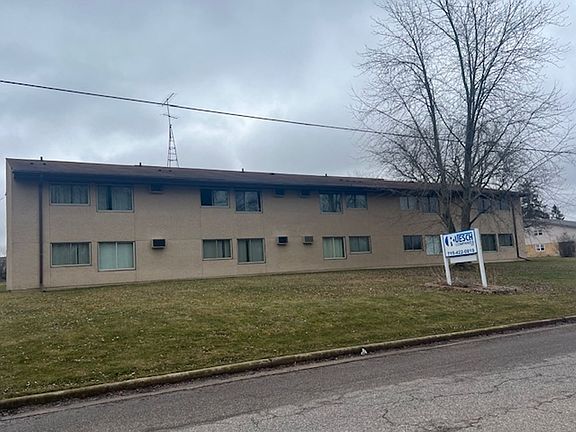 3rd image of 6934 Hillcrest Ave #6