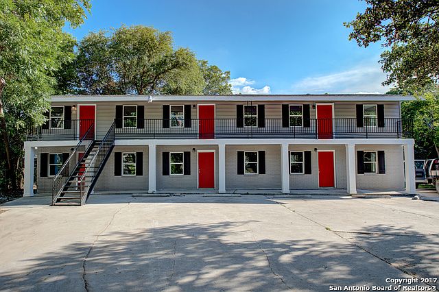 1st image of 218 Natalen Ave APT 1