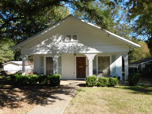 201 4th St NW, Springhill, LA 71075