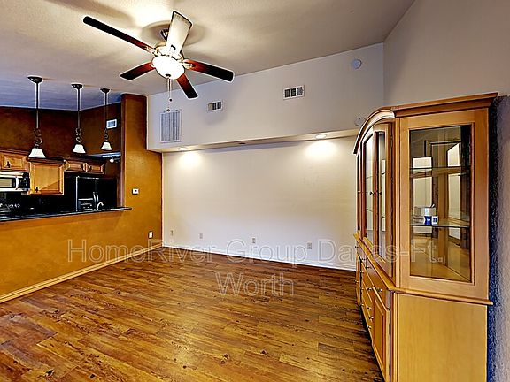 4th image of 644 NW 11th St