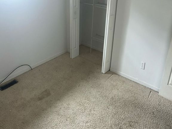 3rd image of 2001 Lemontree Ln