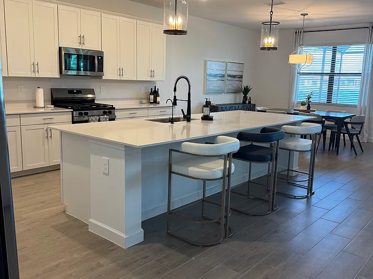 Hinkley Dr — Photo 13