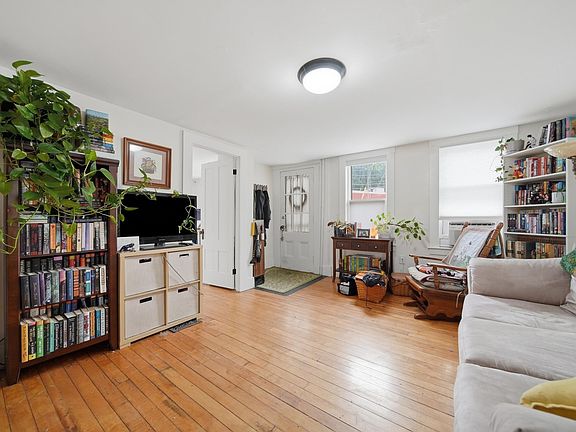 5th image of 48 New York Street
