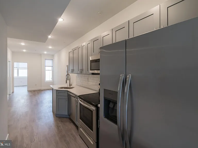 1709 Snyder Ave #1 — Photo 4