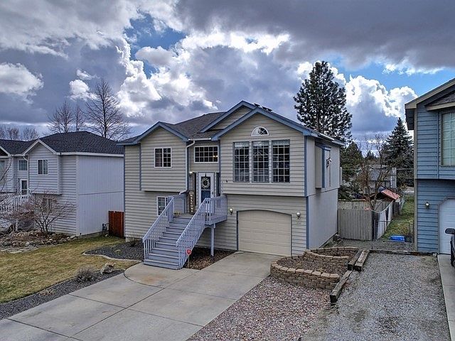 1st image of 4114 E 31st Ave