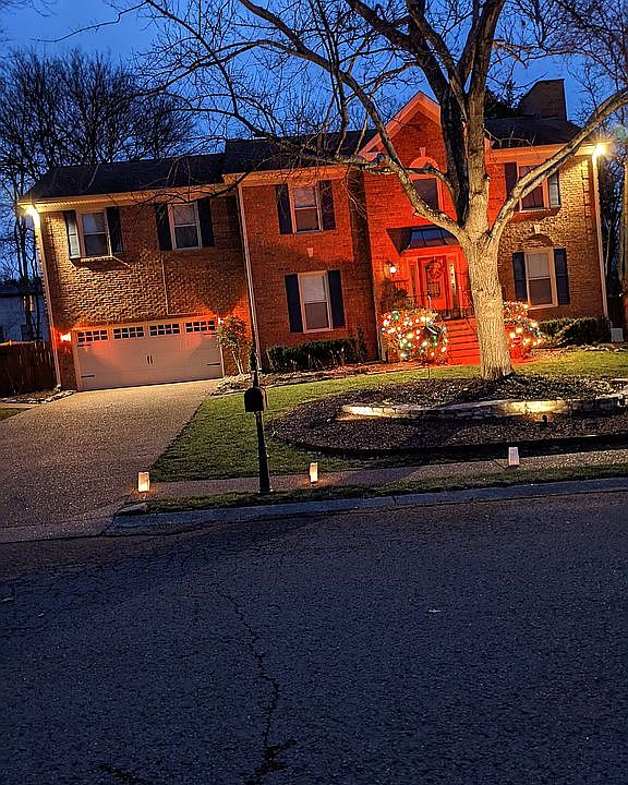 2nd image of 6920 Sunderland Cir