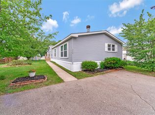 350 Trillum Trl, Oxford, MI 48371