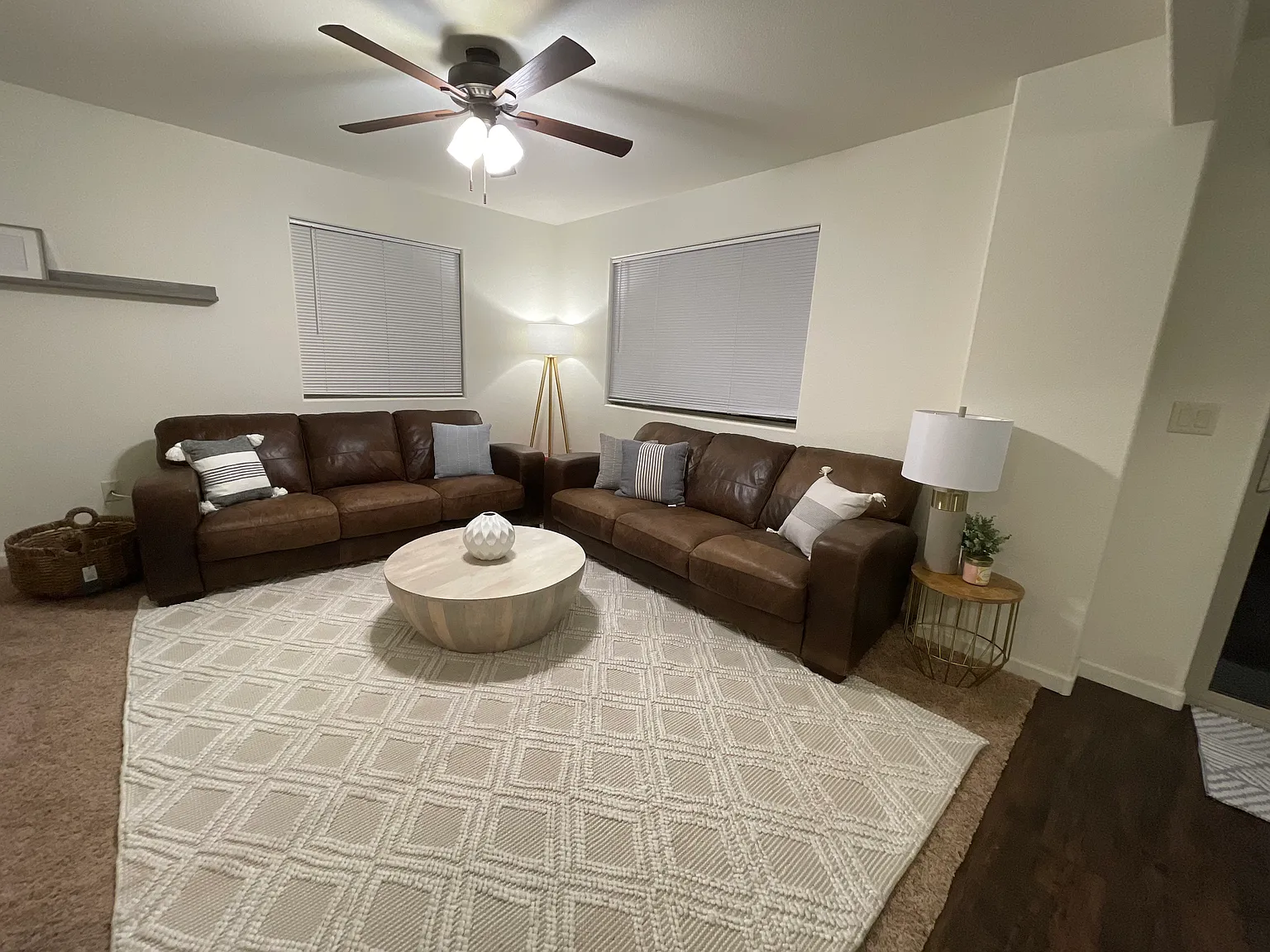 3 bed, 2.5 bath, 2130 sqft, $2,300 — Photo 3
