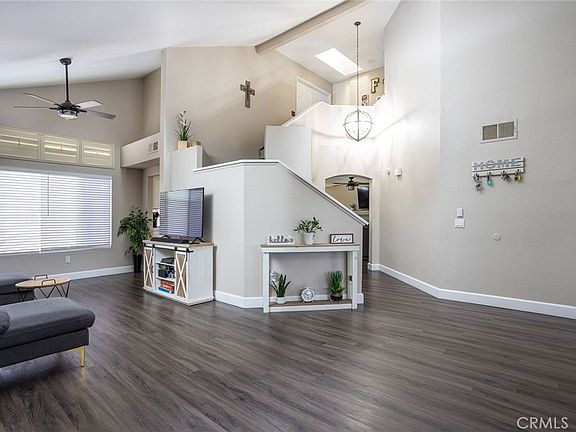 5th image of 12142 Nugget Ave