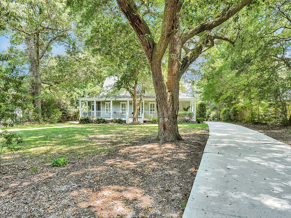 1st image of 220 Shearwater Drive