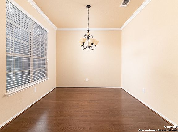 4th image of 516 Saddlehorn Way