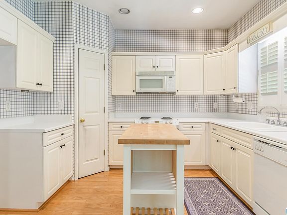 2nd image of 6088 Terrace Hills Dr