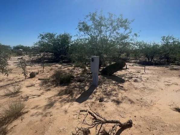8825 S Marstellar Rd, Tucson, AZ 85736