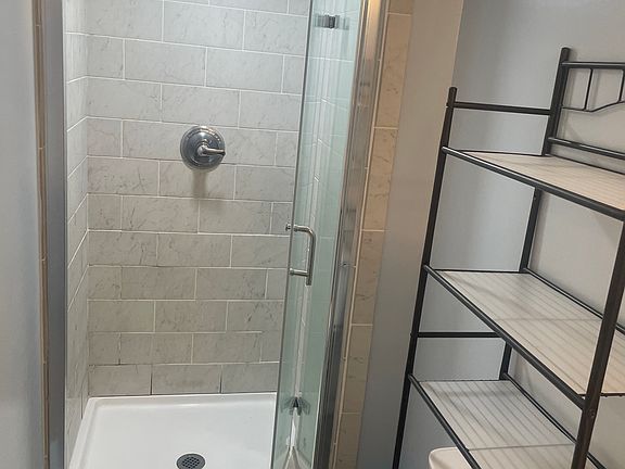 3rd image of 17 Winston Dr #1