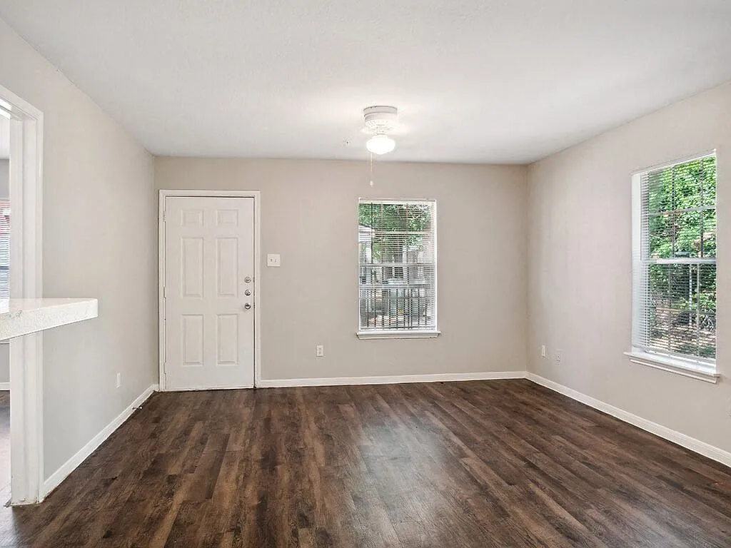 Park Village Apartments — Photo 4