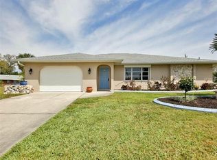 22096 Rochester Ave, Pt Charlotte, FL 33952