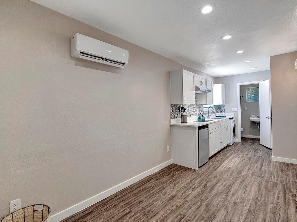 1st image of 37 W Medlock Dr #12