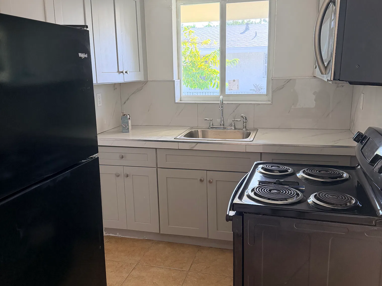 2 bed, $2,500 — Photo 2