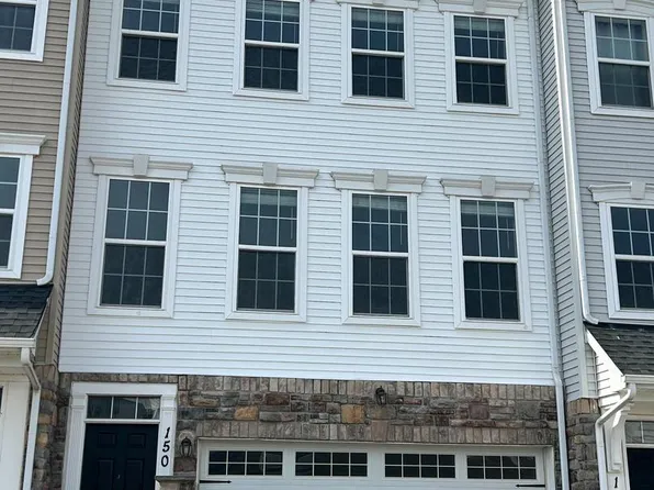 150 Jenny Dr, Bear, DE 19701