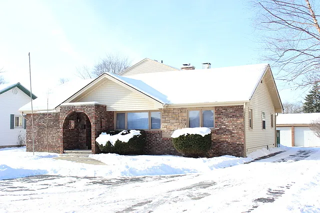 17330 64th Ct photo 1