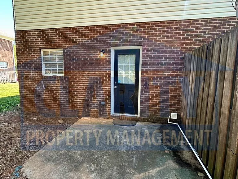 865 Stone Glen Trl NW — Photo 3