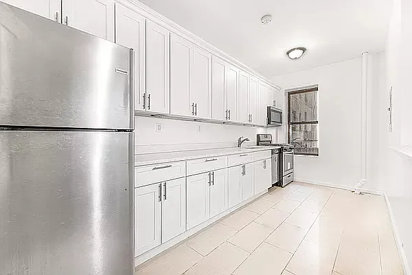 Rented by REAL New York | media 19