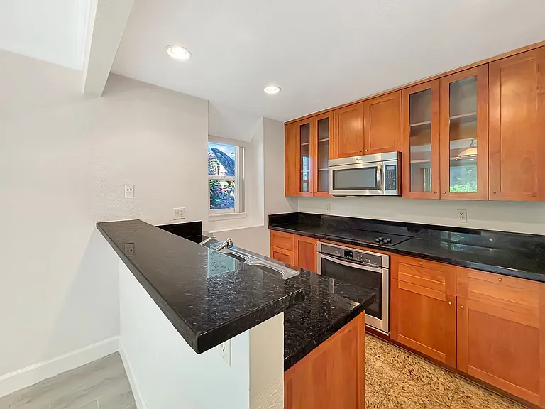 8503 Villa La Jolla Dr #J — Photo 7