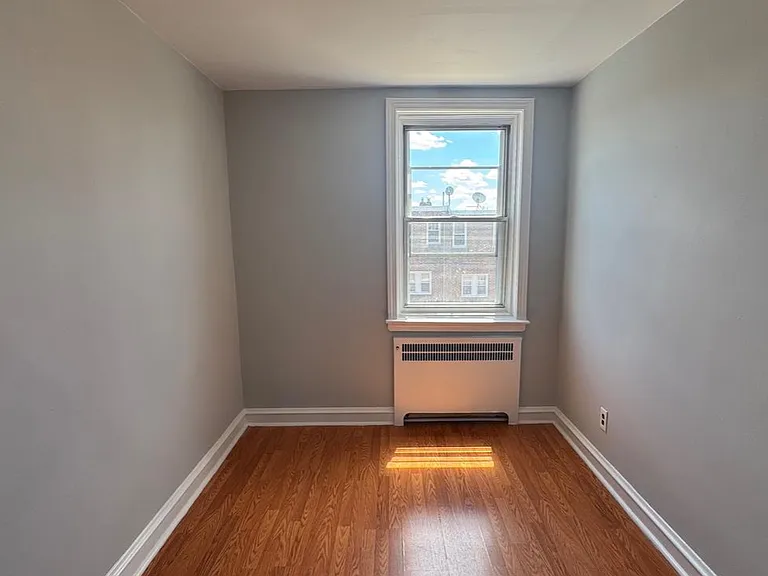 3430 N Water St — Photo 1