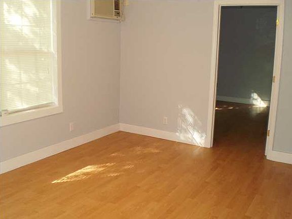5th image of 4032 Gary Dr